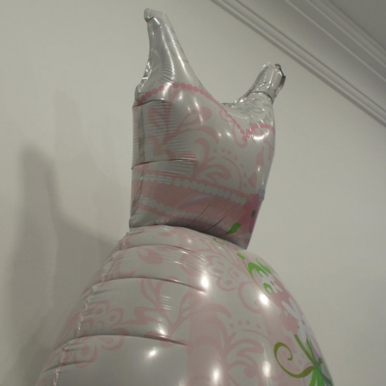 Gelinlik Şeklinde Dev Folyo Balon 66 Cm