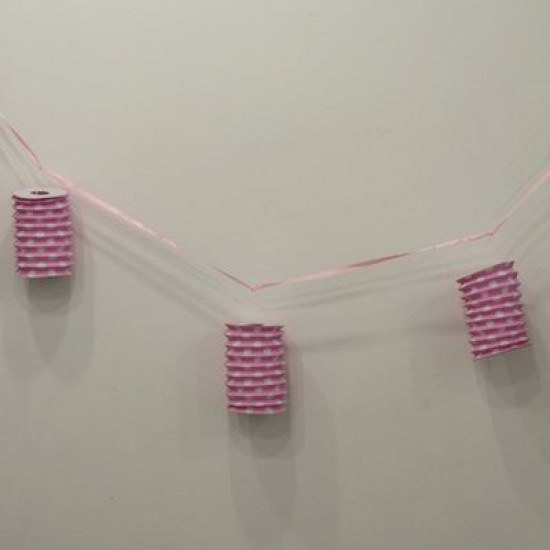 Pembe Puantiyeli Sıralı Parti Feneri