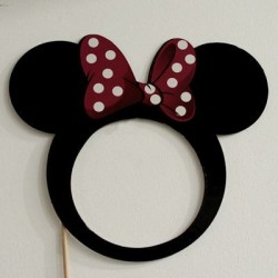 Minnie Mouse Temalı Şirin Papyonlu Fotoğraf Çerçevesi 30x27 cm