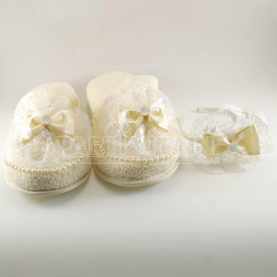 Krem Renk Süslenmiş Lohusa Terlik Ve Taç Seti