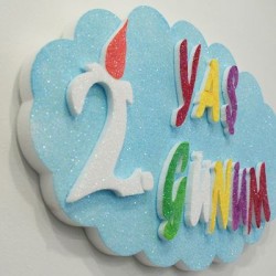 2. Yaş Günüm Mavi Renkli Strafor Kapı Süsü 49 x 30 cm