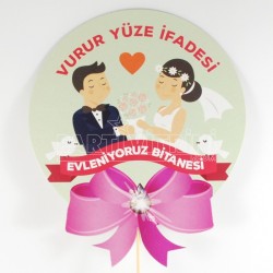 Vurur Yüze İfadesi Evleniyoruz Bitanesi Resimli Konuşma Balonu