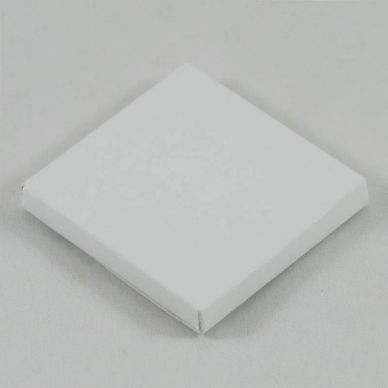 Beyaz Renk Tekli Madlen Çikolata Kutusu