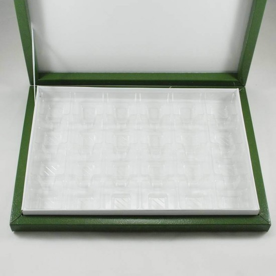 24 Bölmeli Madlen Çikolata Kutusu Yeşil Renkli