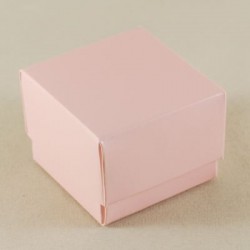 Pembe Kare Kapaklı Kutu