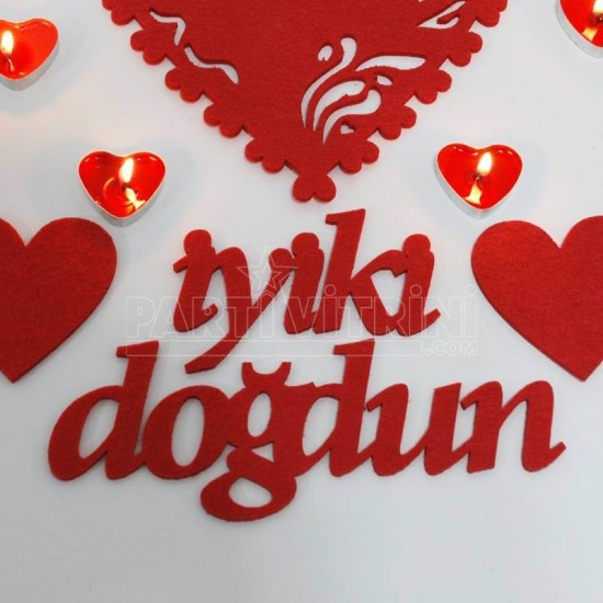 Doğum Günün Kutlu Olsun Kalpli Masa Seti