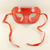 Kırmızı Renkli Maske