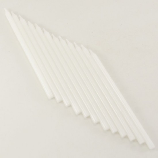 Beyaz Renk Uzun Mum Seti 12 Adet 12 Cm