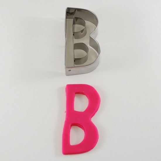 B Harfi Şeklinde Metal Kurabiye Kalıbı 7 Cm