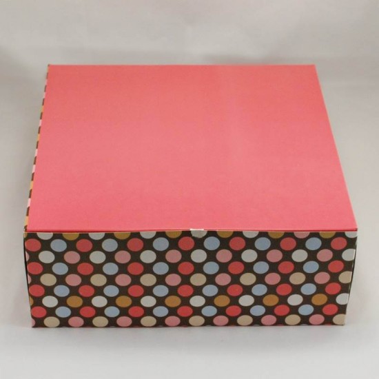 Puantiyeli Pasta Kutusu 21x21x11 Cm