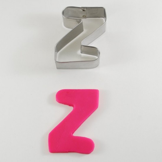 Z Harfi Şeklinde Metal Kurabiye Kalıbı 7 Cm