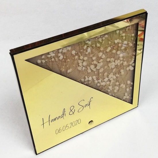 Kuru Çiçekli Masaüstü Pleksi Ayna İsimlik