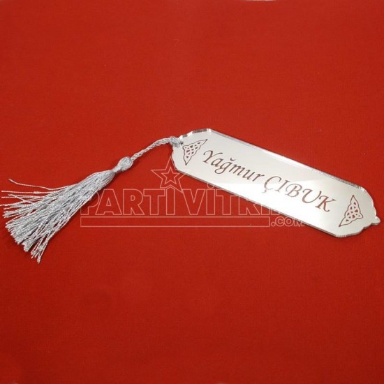 İsim Desenli Ve Püsküllü Kitap Ayracı Pleksi Ayna