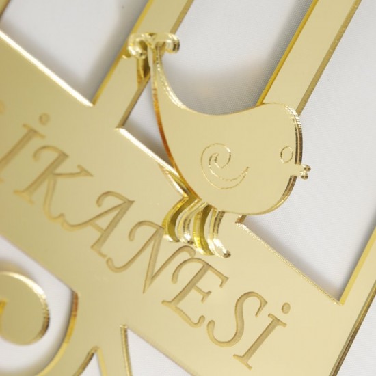 Kapı Süsü Gold Renk Çiçek Süslemeli Pleksi Ayna İsimli Kuş Kafesi
