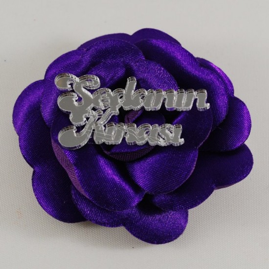 Kına Güllü Ve Üzerine İsim Yazılan Pleksi Ayna