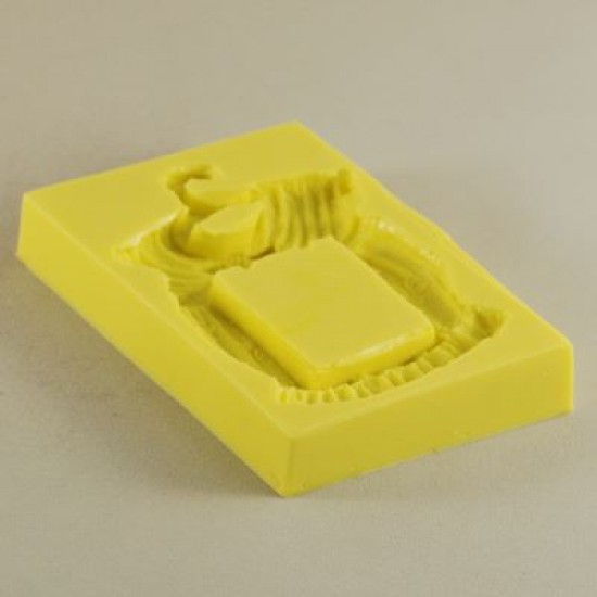 Elbise Ve Askılık Çerçeve Figürlü Silikon Kokulu Taş Ve Sabun Kalıbı