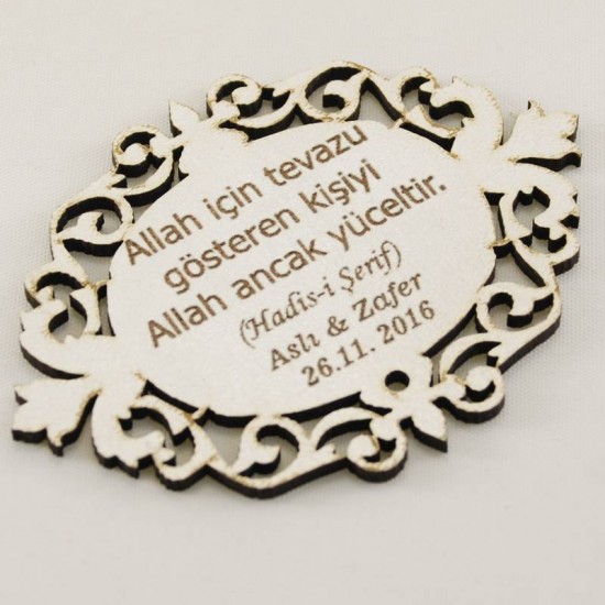 Oyma Motifli Oval İsim Yazılan Ahşap Süs