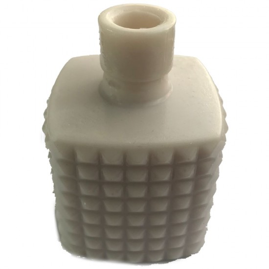 Tırtıklı Kolonya Şişesi Şeklinde Silikon Mum Kokulu Taş Ve Beton Kalıbı 5.5x5.5x8 Cm Tırtıklı Kolonya Şişesi Şeklinde Silikon Mum Kokulu Taş Ve Beton Kalıbı 5.5x5.5x8 Cm